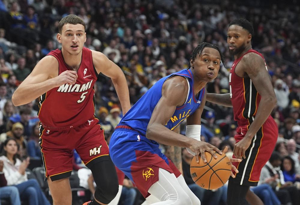 教练更替成 教练更替成